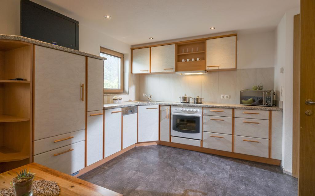 Hof Neuhaus Apartment Mayrhofen Luaran gambar