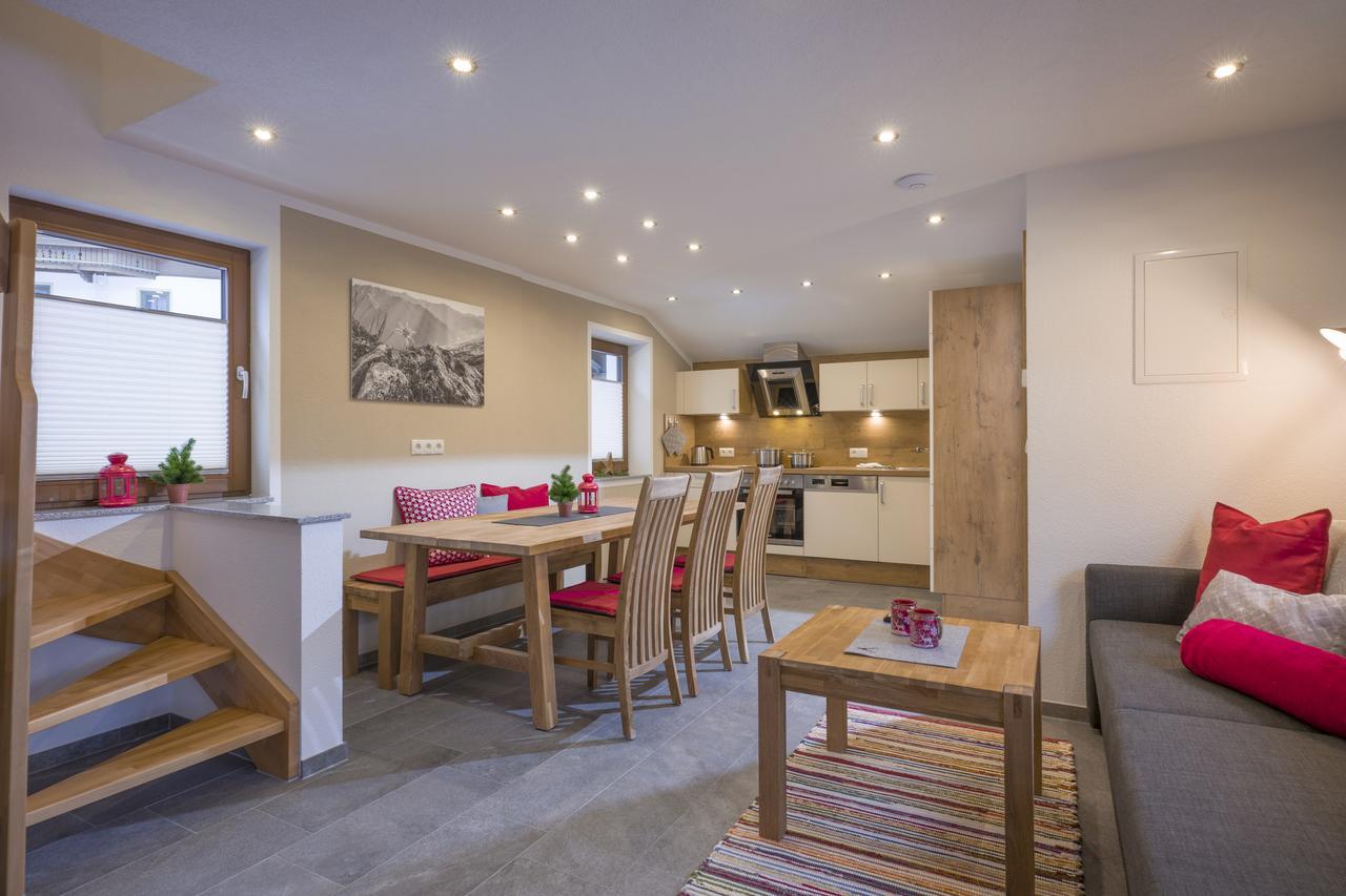 Hof Neuhaus Apartment Mayrhofen Luaran gambar